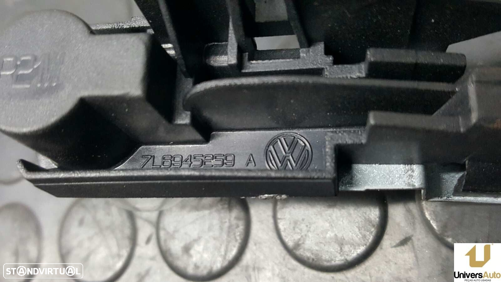 SUPORTE DE LÂMPADAS VOLKSWAGEN TOUAREG (7LA) TDI V6 - 4