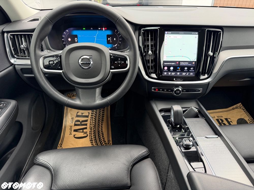 Volvo V60 Cross Country B4 D AWD Geartronic Pro - 12
