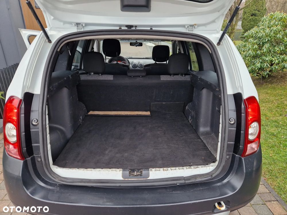 Dacia Duster 1.6 16V 105 4x4 Laureate - 9