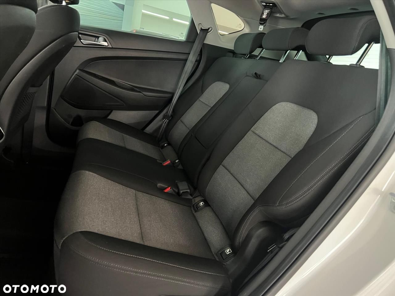 Hyundai Tucson 1.6 CRDi Comfort 2WD - 12