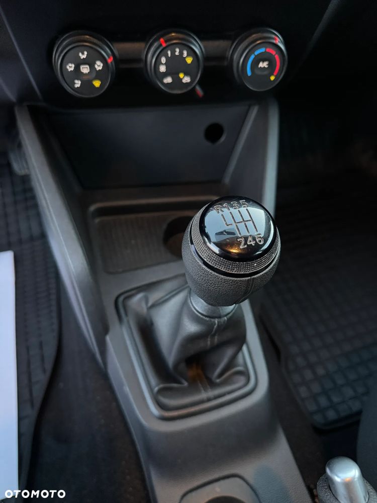 Dacia Duster 1.0 TCe Essential - 40