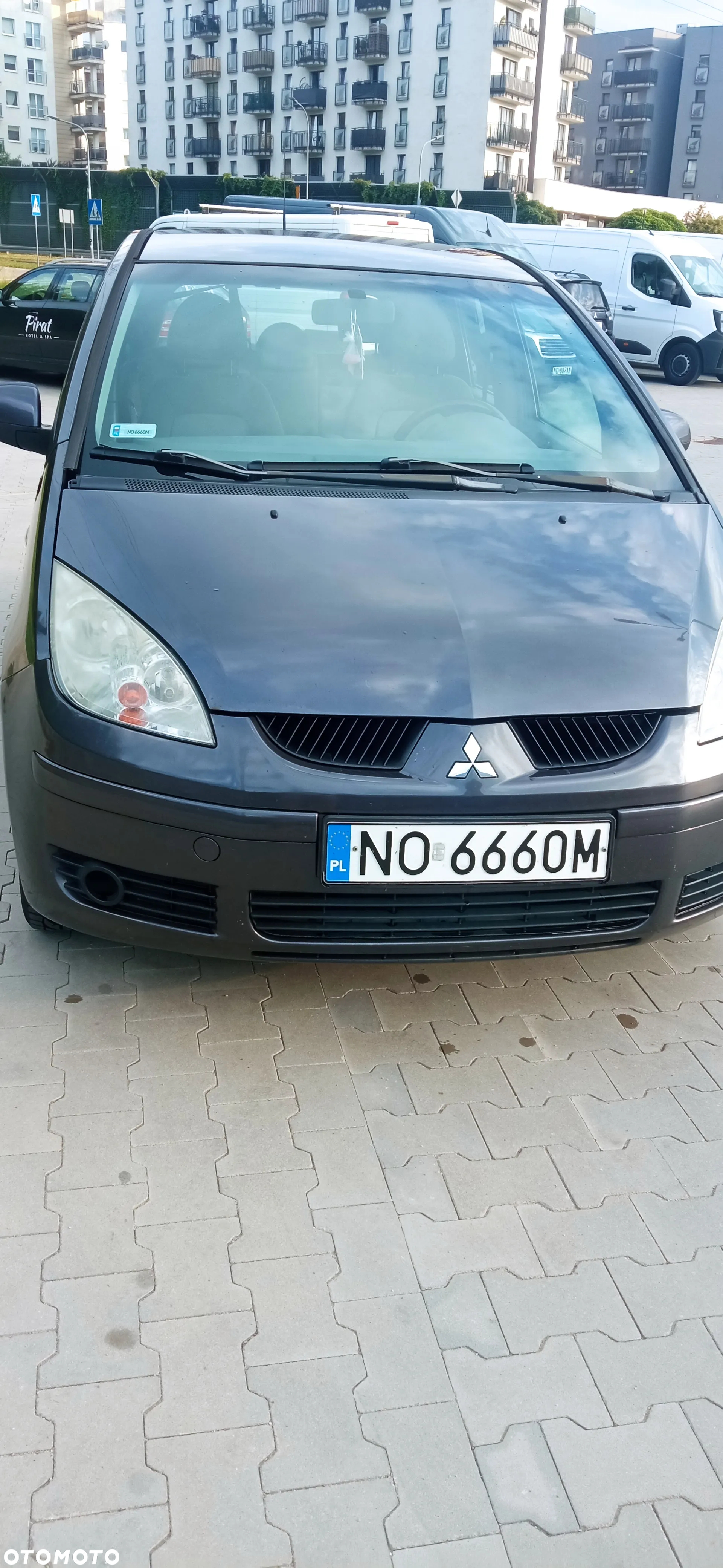 Mitsubishi Colt - 3