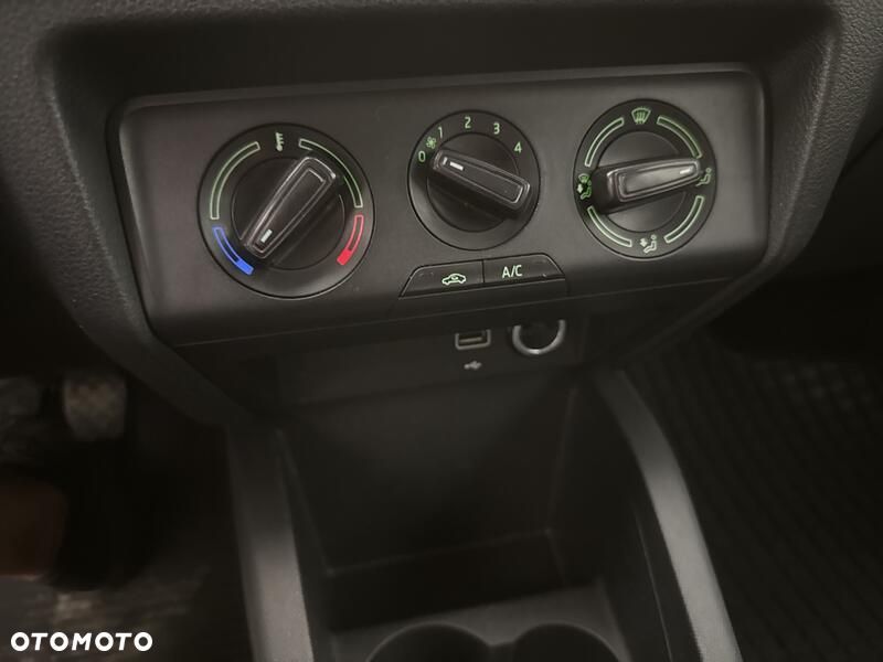 Skoda Fabia 1.0 Ambition - 16