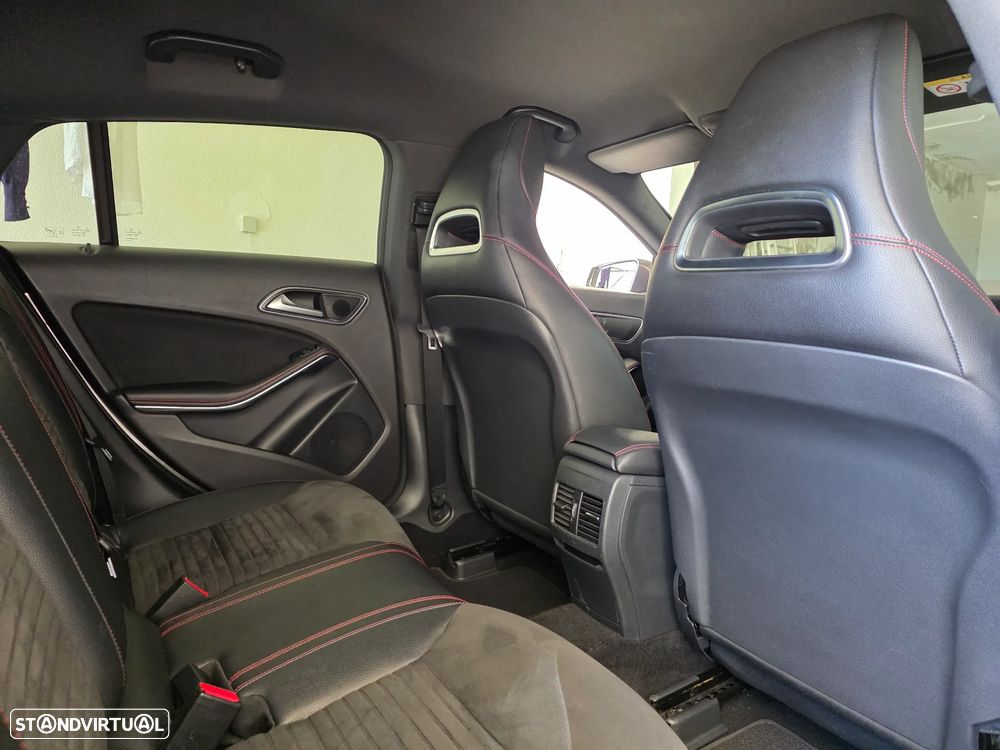 Mercedes-Benz CLA 220 d Shooting Brake AMG Line Aut. - 31
