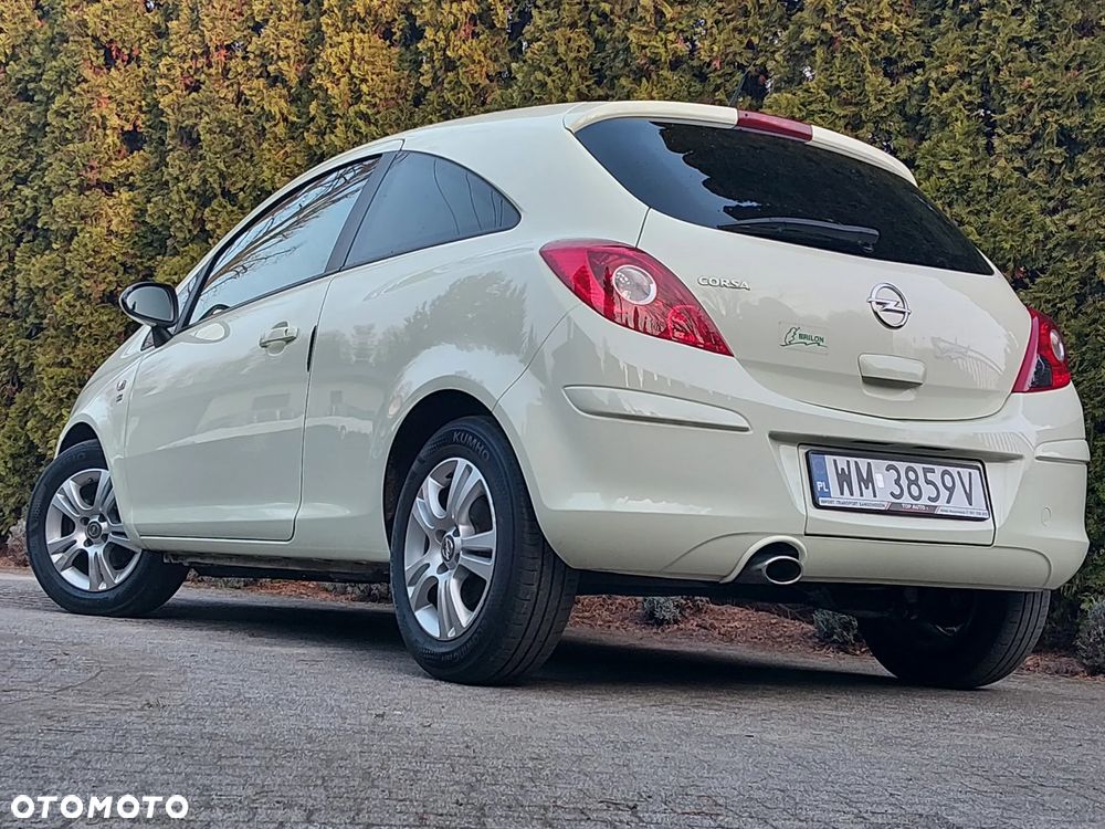 Opel Corsa 1.4 16V 150 Jahre - 36