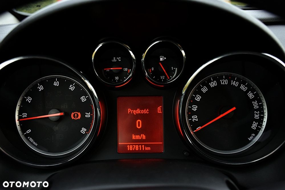 Opel Astra 1.6 Color Edition - 24