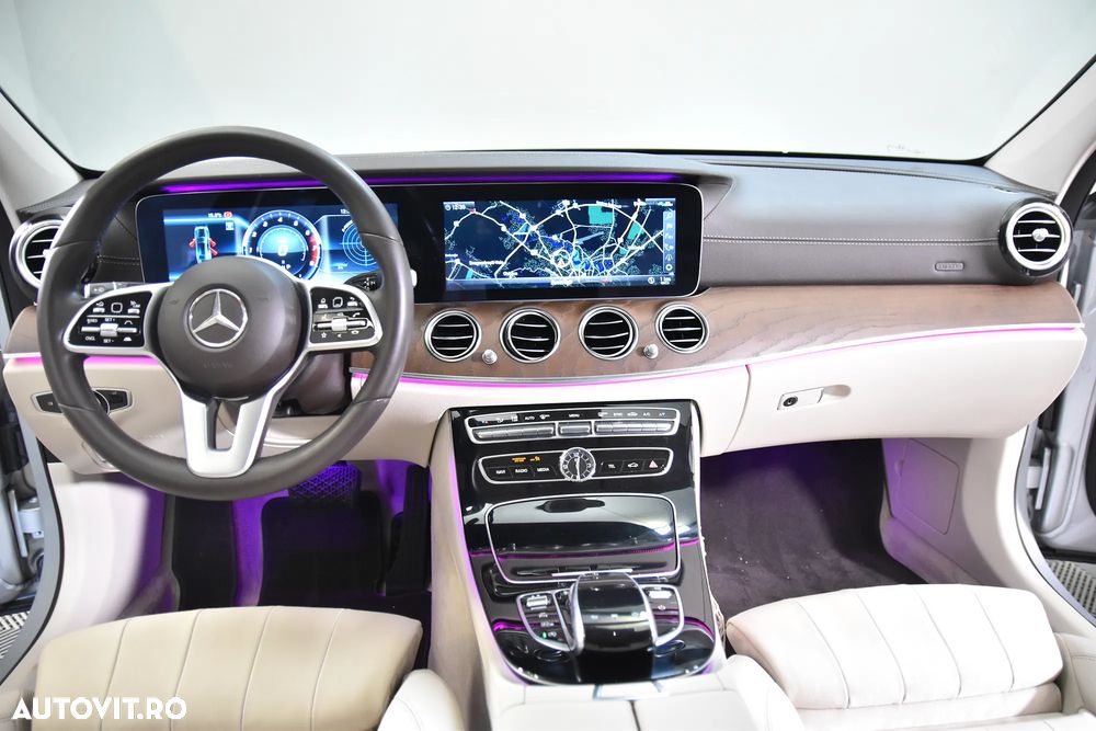 Mercedes-Benz E 200 4MATIC Aut. - 9