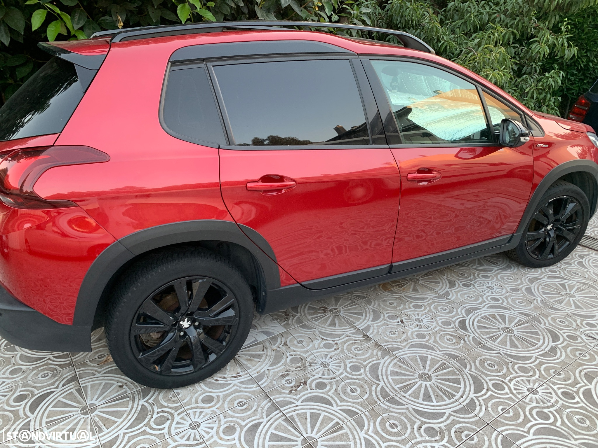 Peugeot 2008 1.2 PureTech GT Line - 10