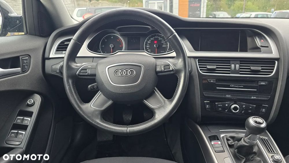 Audi A4 Avant 2.0 TDI - 23