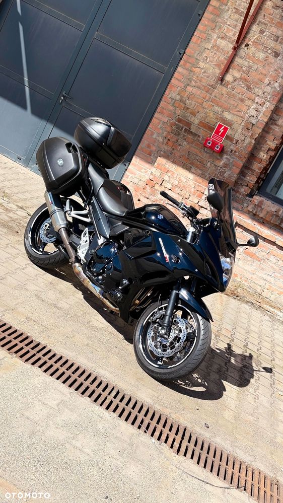 Suzuki GSX - 14