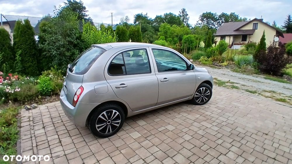Nissan Micra - 2