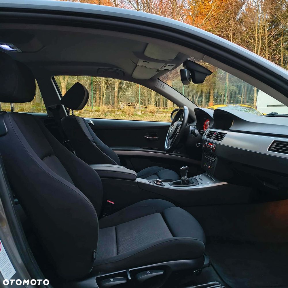 BMW Seria 3 320d - 12