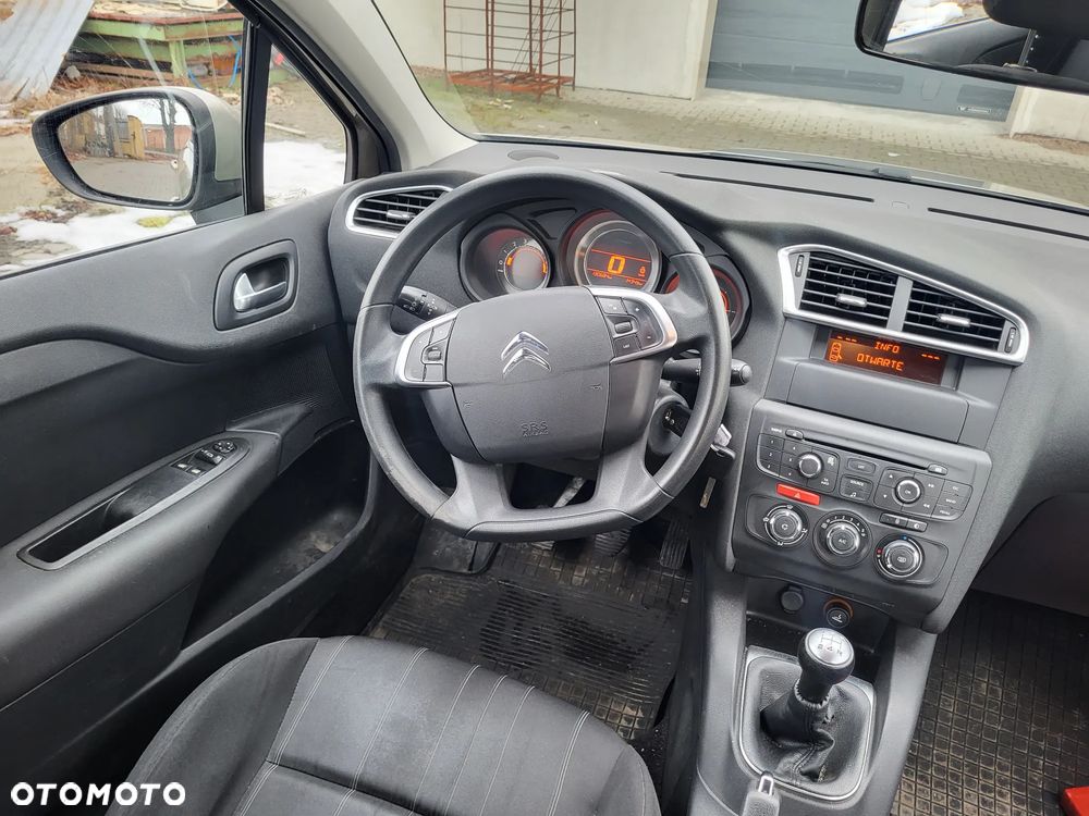 Citroën C4 VTi 95 Attraction - 11