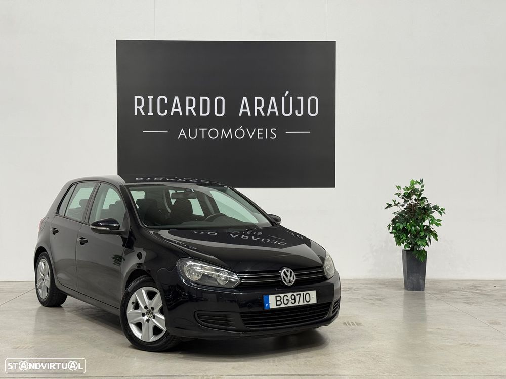 VW Golf 2.0 TDi Confortline - 5