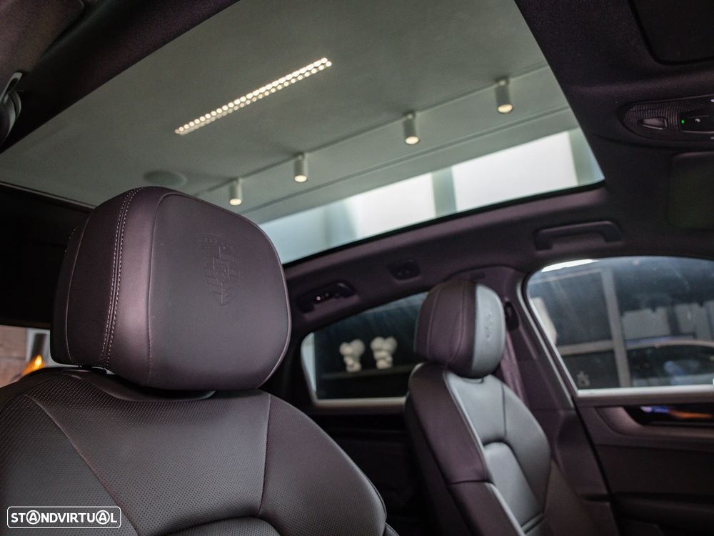 Porsche Cayenne Coupé E-Hybrid Black Edition - 46