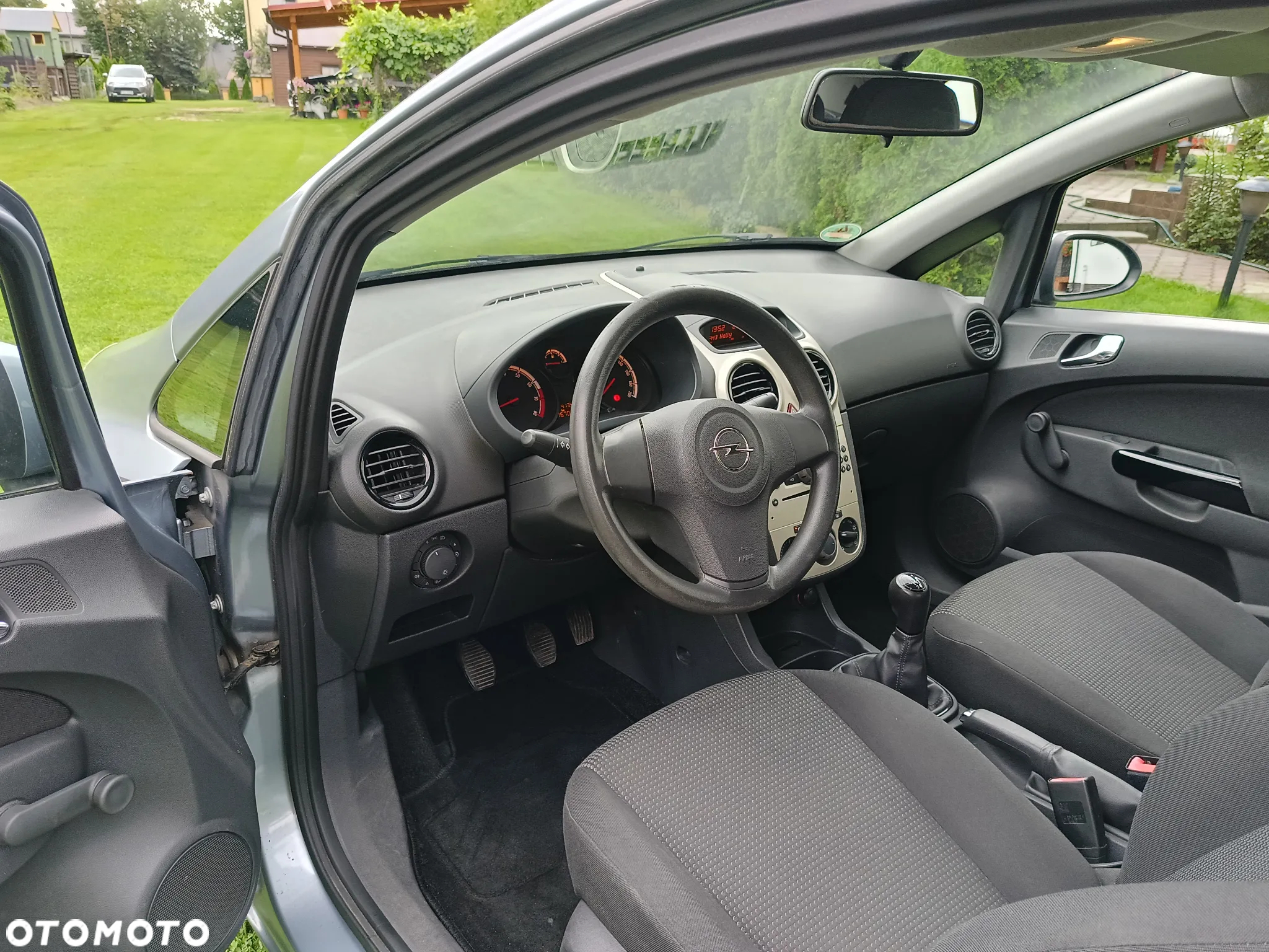 Opel Corsa 1.2 16V Catch me - 24