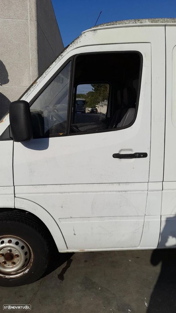 Porta frente esquerda MERCEDES-BENZ Sprinter 2-t Combi (901, 902) - 1