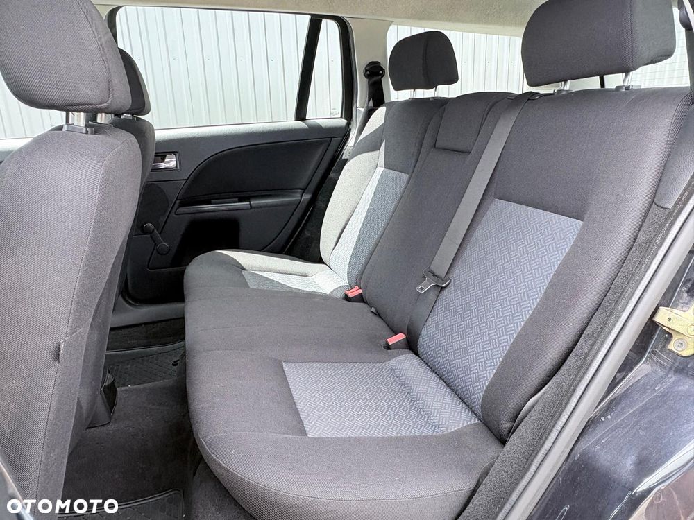 Ford Mondeo 2.0 TDCI Ambiente - 17