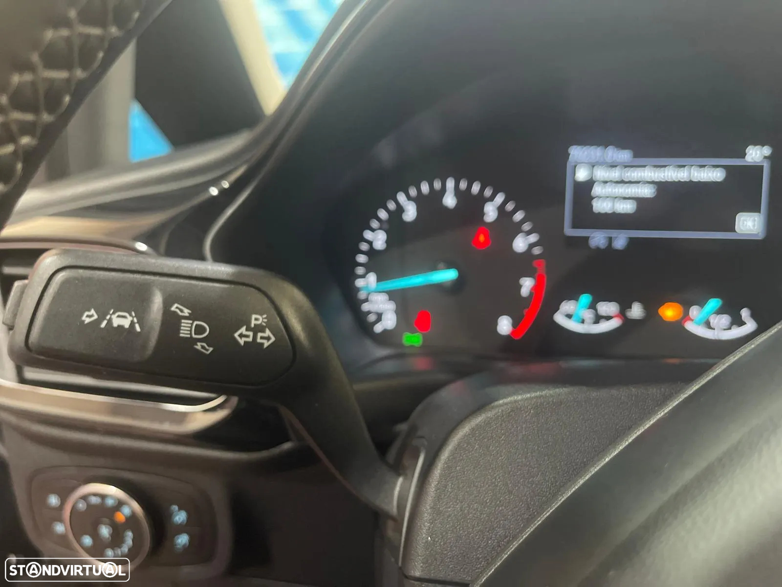 Ford Fiesta 1.0 EcoBoost S&S TITANIUM - 42