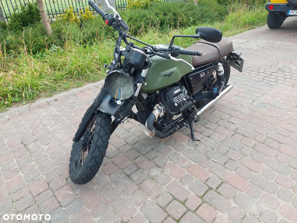 Moto Guzzi V7 - 1