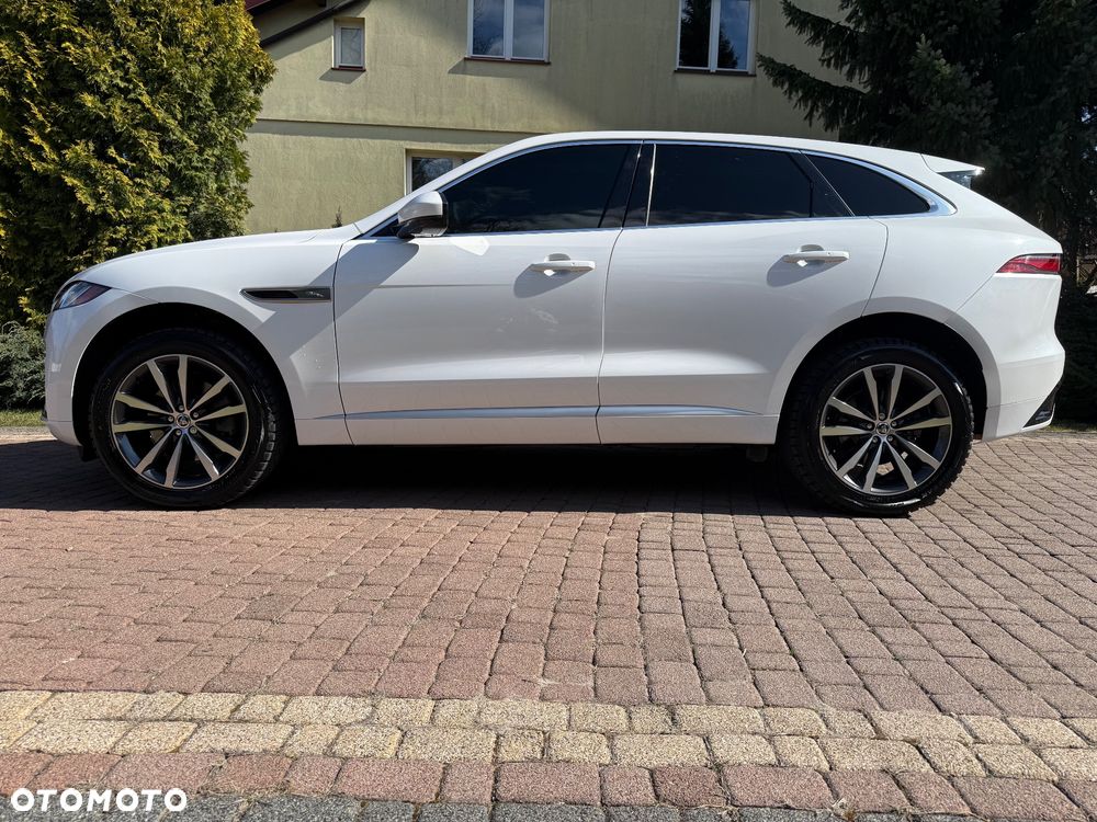 Jaguar F-Pace P250 AWD R-Dynamic S - 2