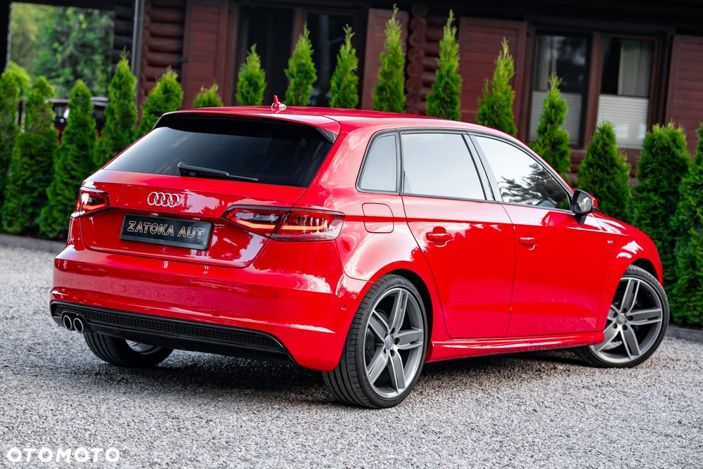 Audi A3 Sportback 2.0 TDI (clean diesel) quattro S tronic S line Sportpaket - 14