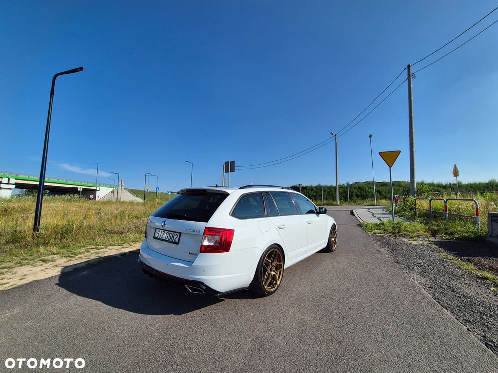 Skoda Octavia 2.0 TDI 4x4 RS DSG - 2