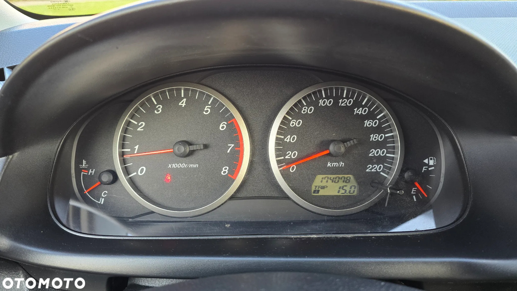 Mazda 2 - 17