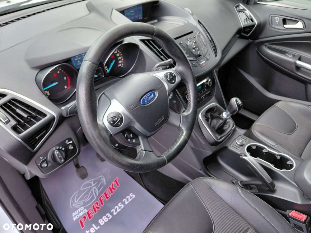 Ford Kuga - 11
