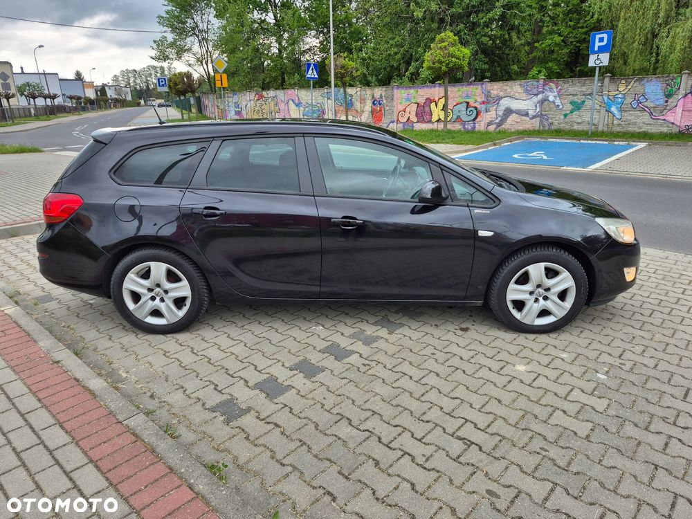 Opel Astra 1.7 CDTI DPF - 10