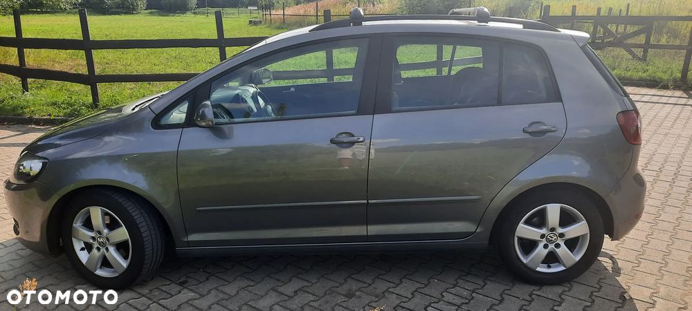 Volkswagen Golf Plus 1.6 Comfortline - 21
