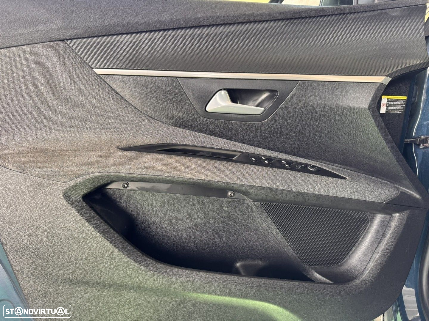 Peugeot 5008 1.5 BlueHDi Allure EAT8 - 17