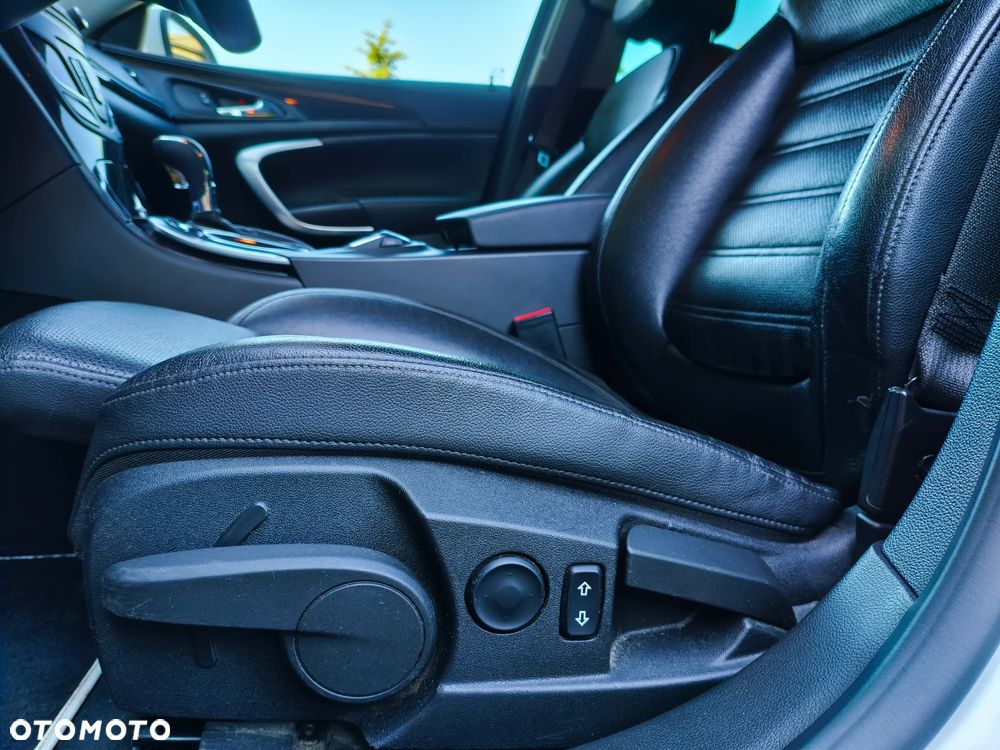 Opel Insignia - 23