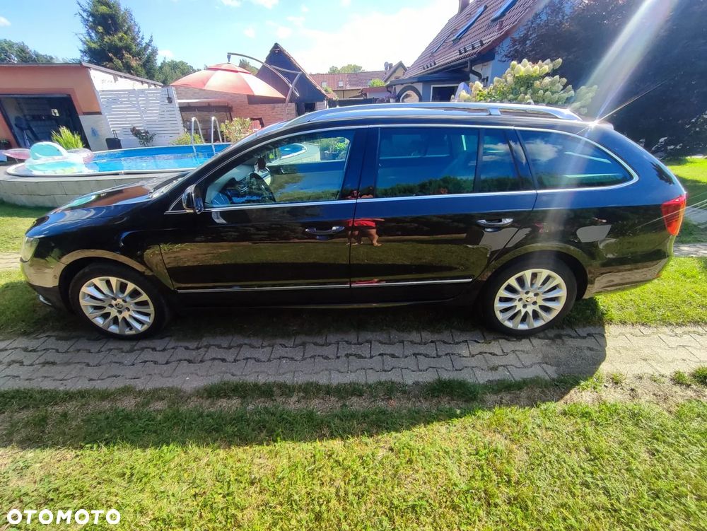 Skoda Superb 2.0 TDI Elegance DSG - 2