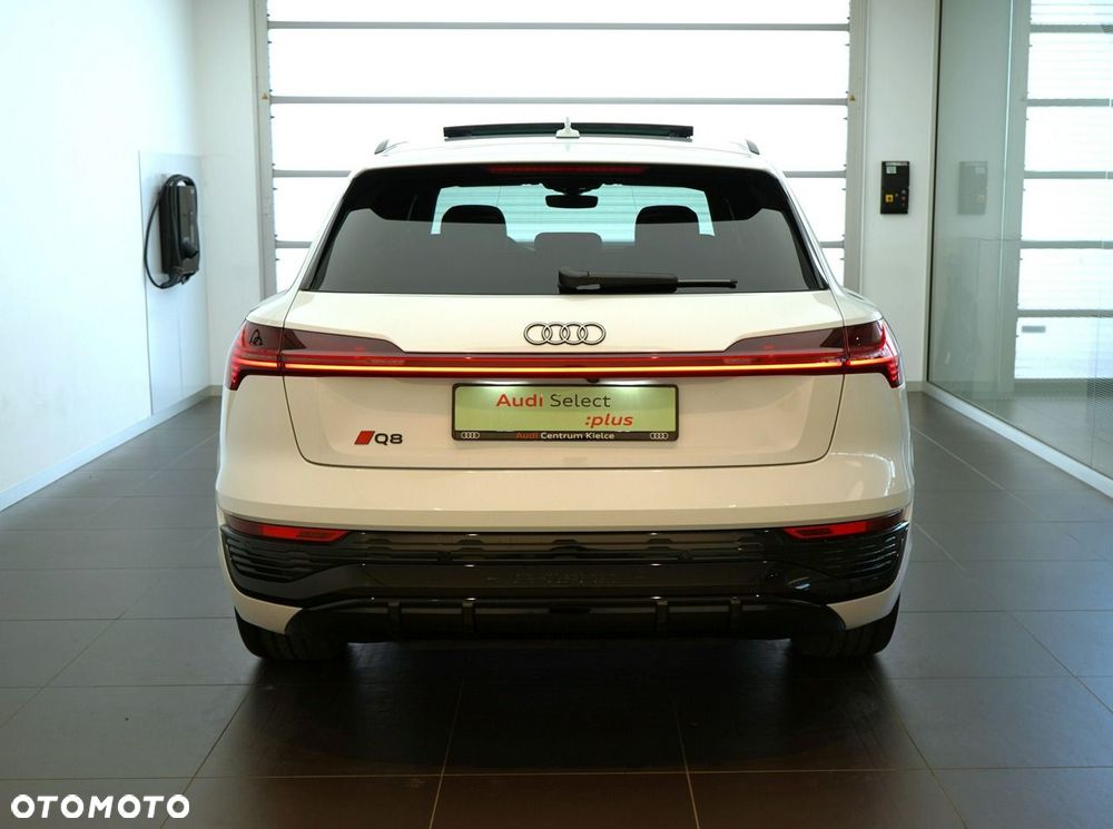 Audi Q8 - 4