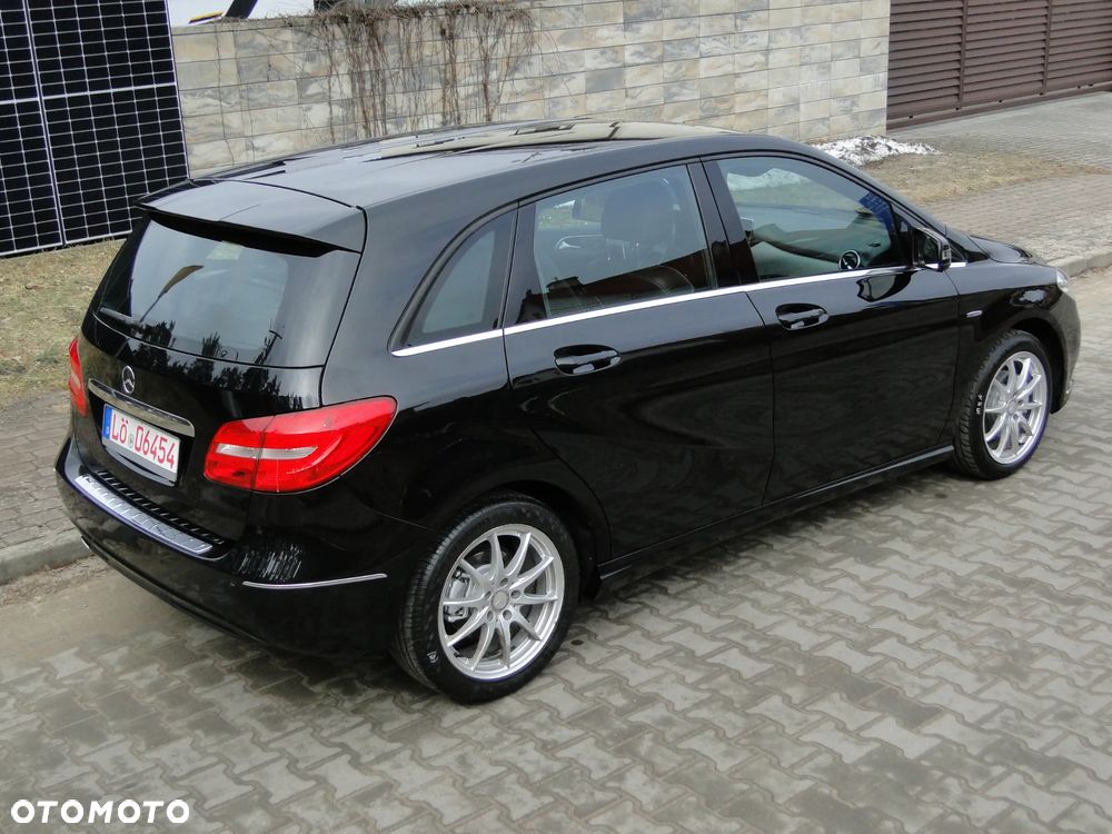 Mercedes-Benz Klasa B 180 UrbanStyle Edition - 5