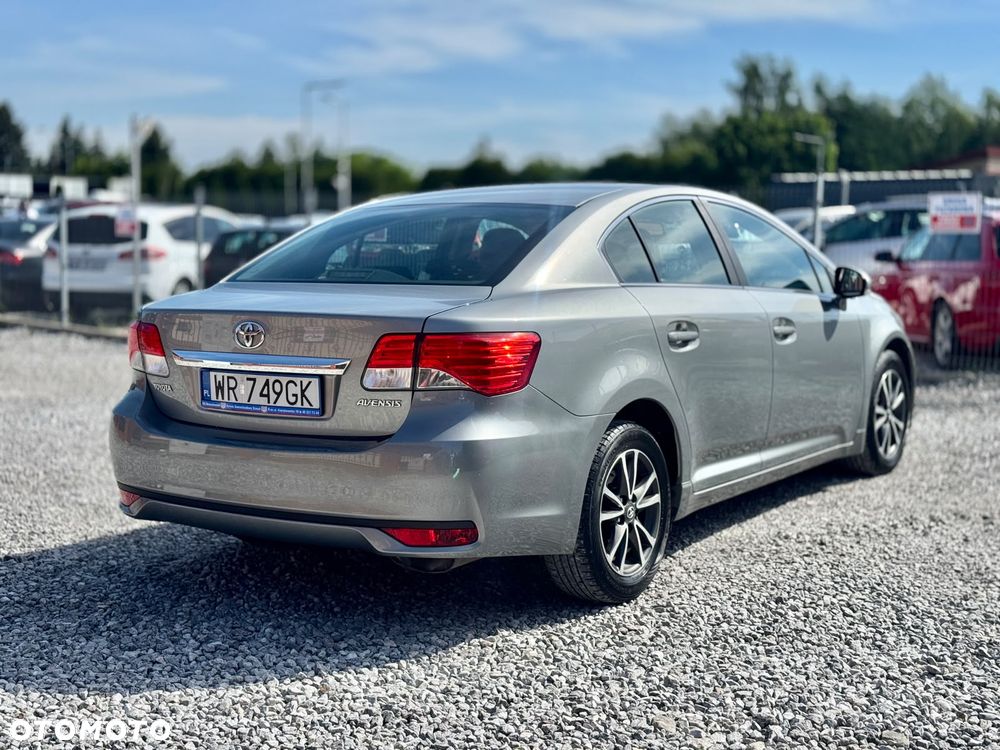 Toyota Avensis 1.8 Sol plus NAVI - 5