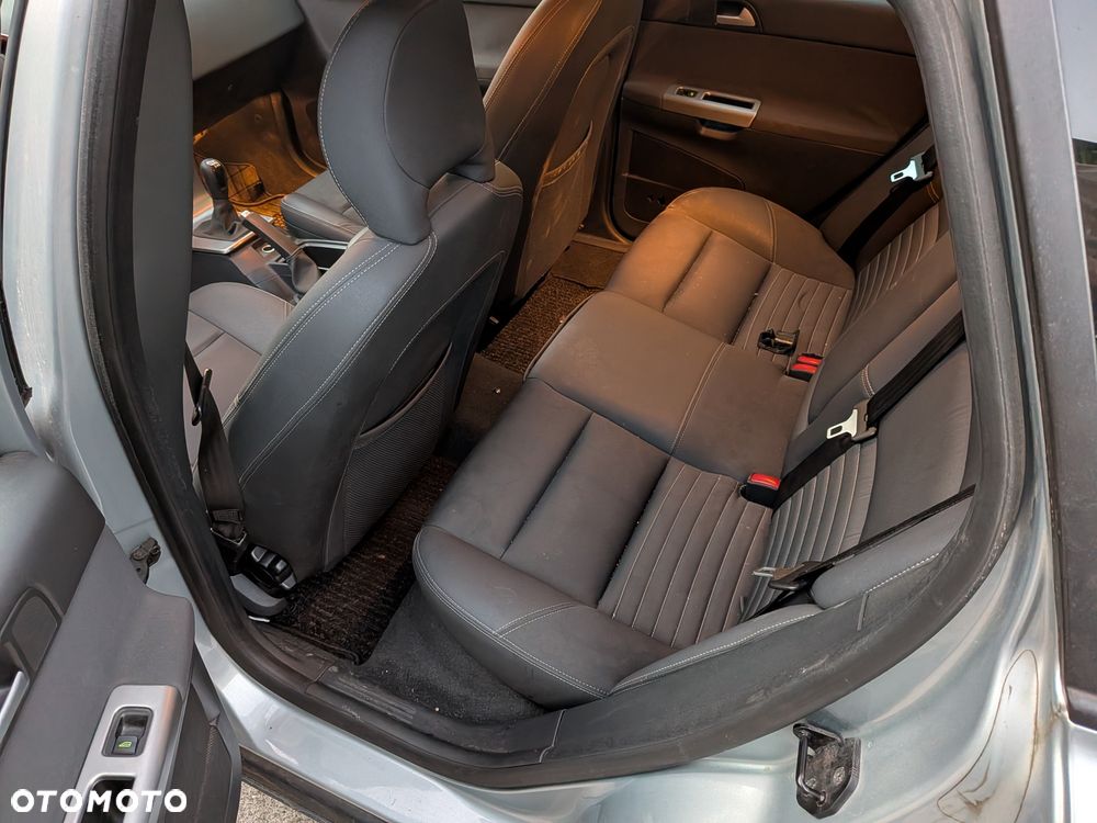 Volvo V50 - 9