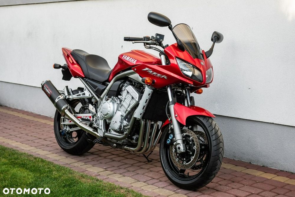 Yamaha FZS - 1