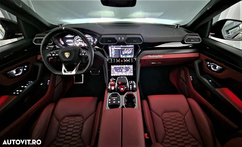 Lamborghini URUS Standard - 25