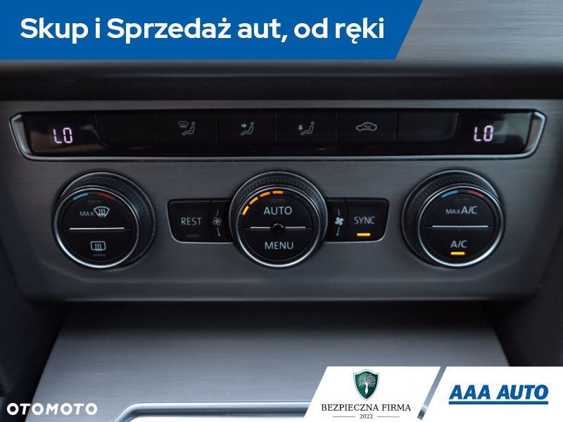 Volkswagen Passat Variant - 15