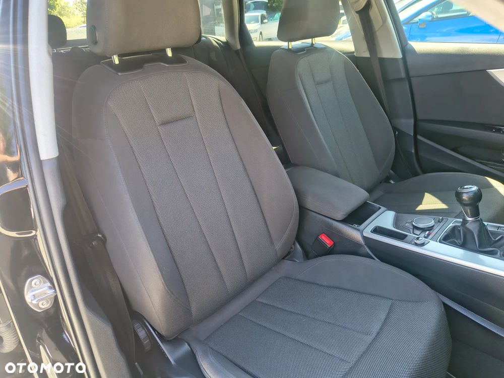 Audi A4 Avant 2.0 TDI DPF clean diesel Ambiente - 24