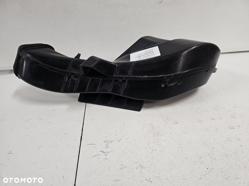 TOYOTA AVENSIS T27 LIFT T29 1.6 D RURA DOLOT PRZEWÓD WLOT POWIETRZA 17751-0X010 - 7