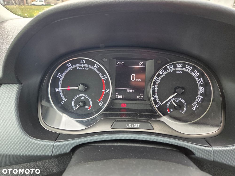 Skoda Fabia 1.0 MPI Active - 5