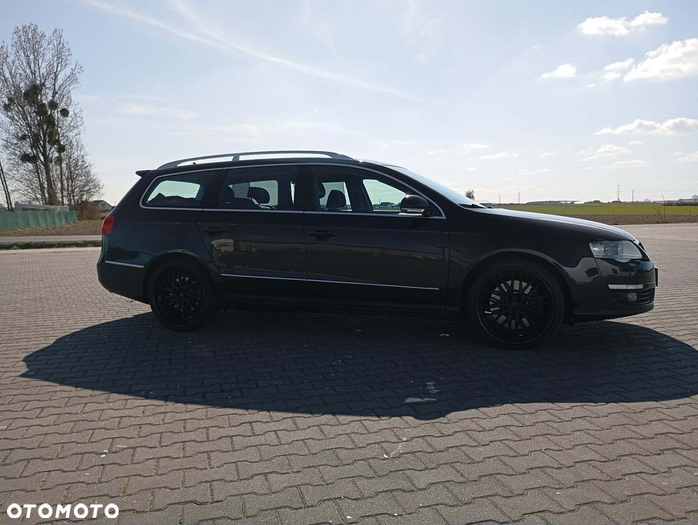 Volkswagen Passat 3.2 V6 FSI 4Motion DSG Highline - 8
