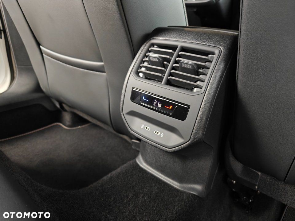Cupra Leon Sportstourer - 24