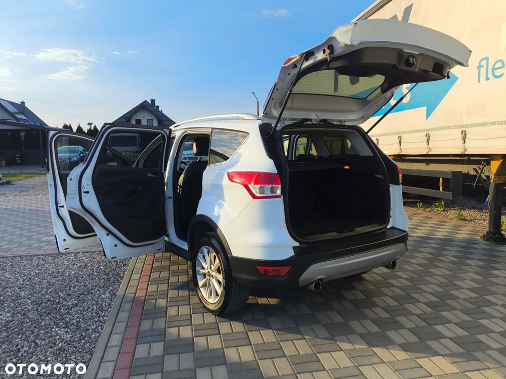 Ford Kuga 2.0 TDCi FWD Titanium - 16