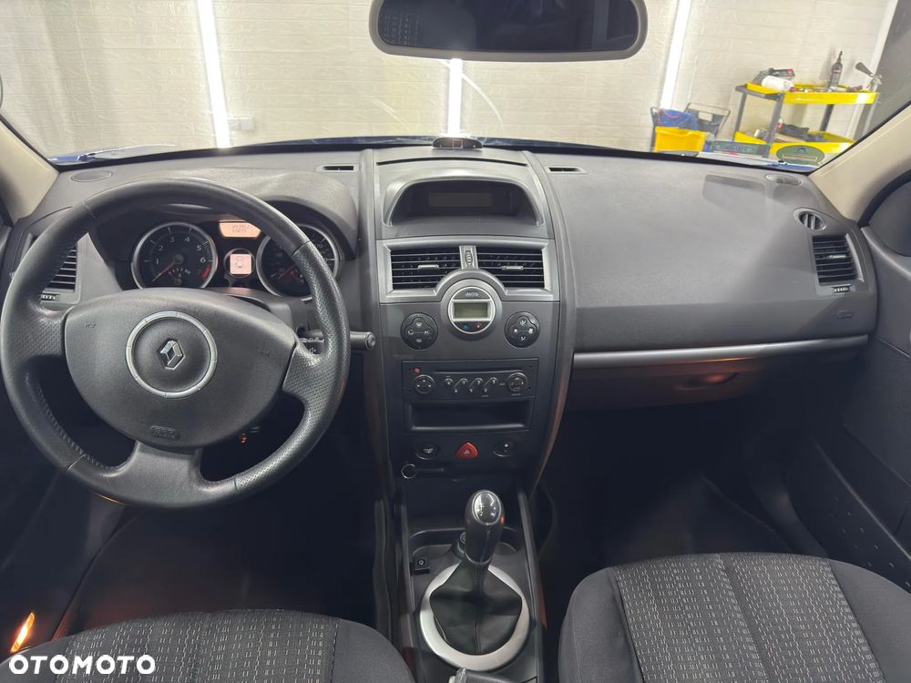 Renault Megane 1.6 16V Confort Dynamique - 5