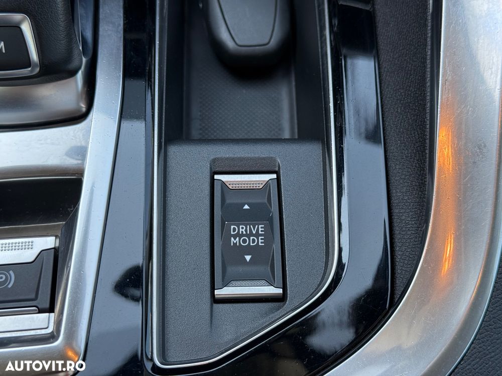 Peugeot 3008 BlueHDi 130 Stop & Start EAT8 Active Business-Paket - 18