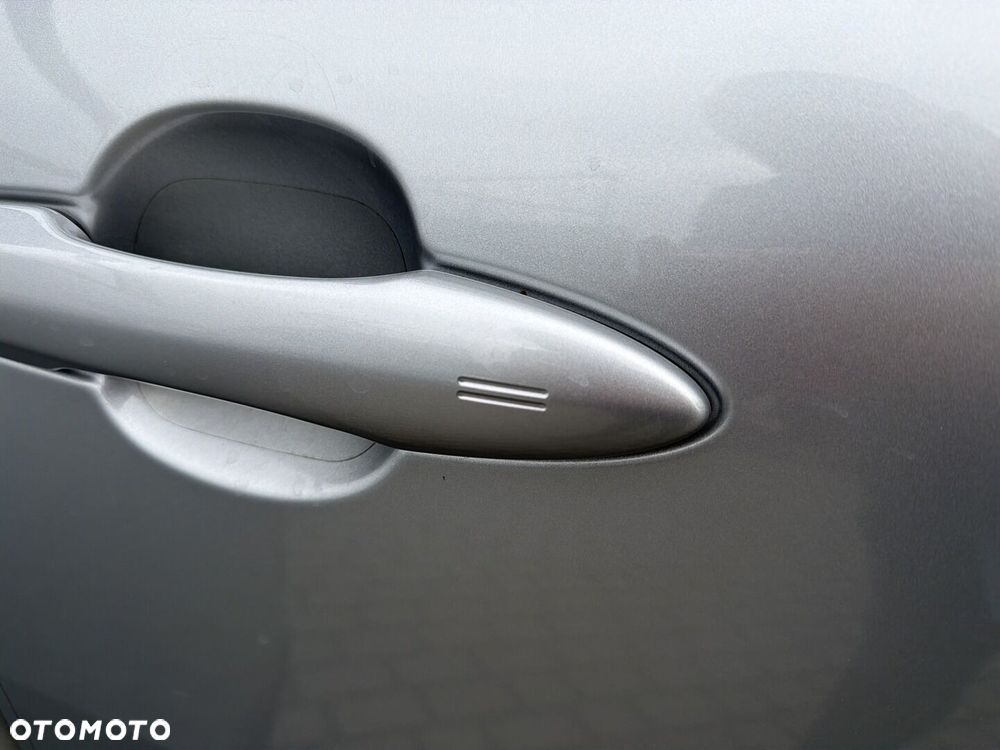 Toyota Corolla Cross 2.0 Hybrid Style - 12